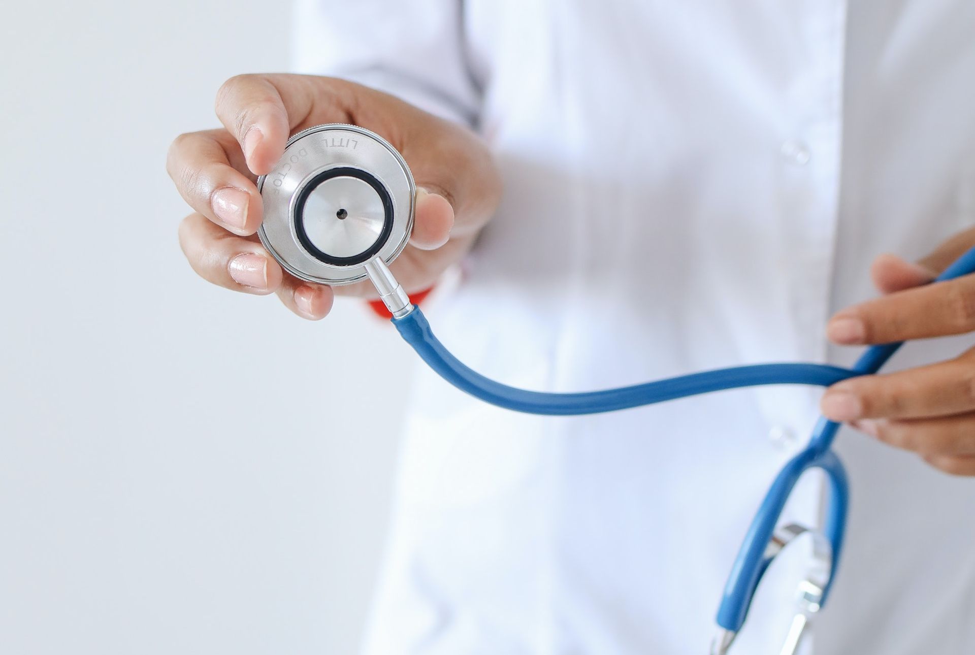 Contrato Contributário – Como funciona essa modalidade e quais os riscos para minha empresa?